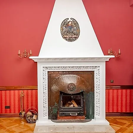 Отель Schlosshotel Schkopau 4*