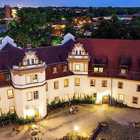 Отель Schlosshotel Schkopau Schkopau