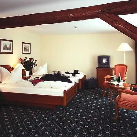 Schlosshotel Schkopau Отель