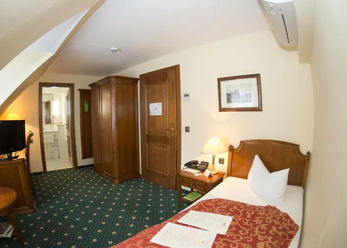 Hotell Schlosshotel Schkopau 4*