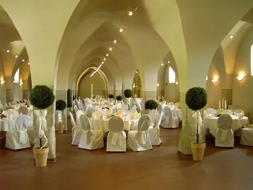 Schlosshotel Schkopau Hotell